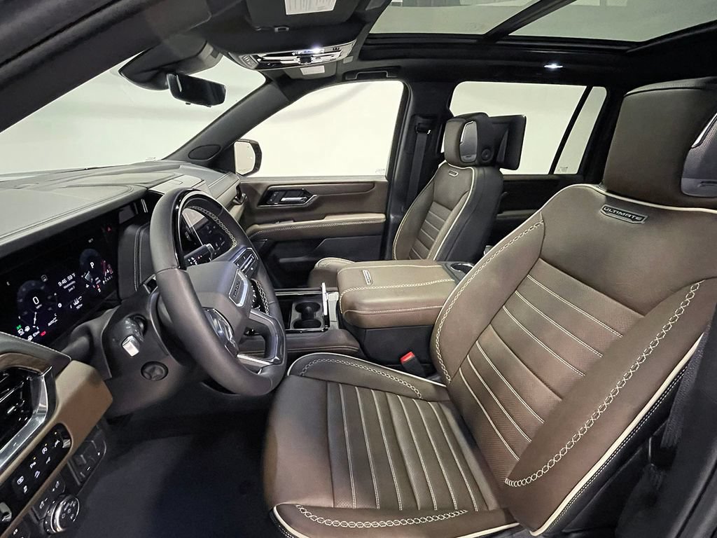Used 2026 GMC Yukon XL Denali Ultimate AWD/4WD image 3