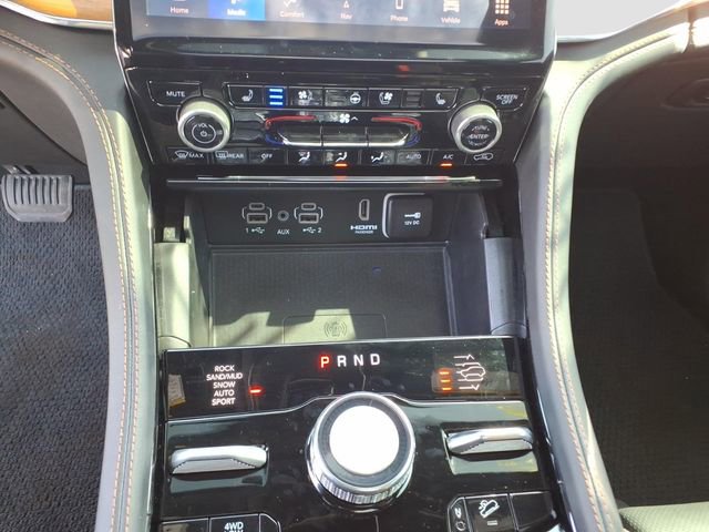 Used 2025 Jeep Grand Cherokee L Summit image 25