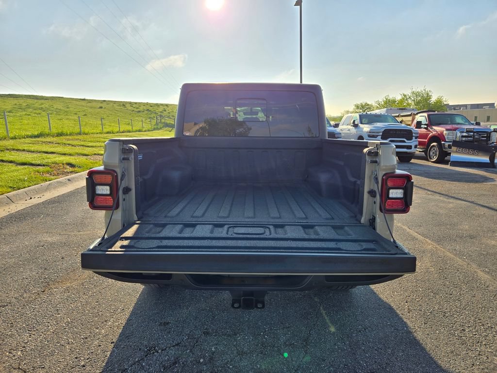 Used 2020 Jeep Gladiator Overland AWD/4WD image 31