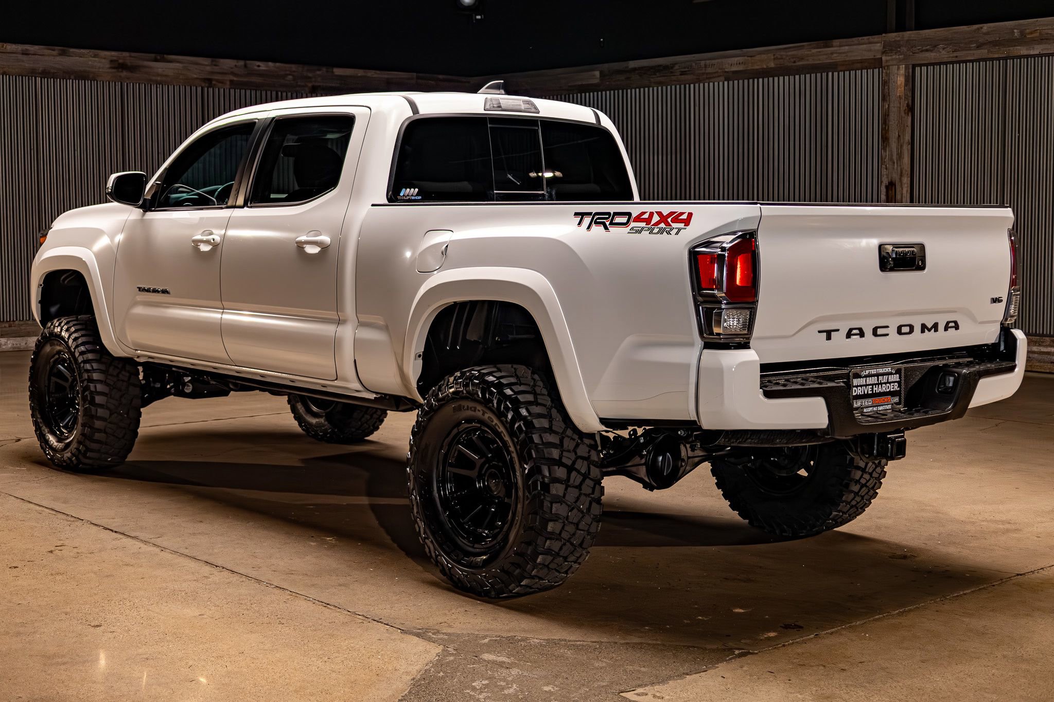 Used 2023 Toyota Tacoma TRD Sport image 7