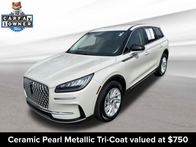 Used 2024 Lincoln Corsair AWD image 3