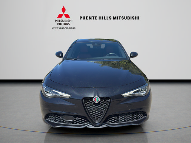 Used 2023 Alfa Romeo Giulia Veloce RWD image 2