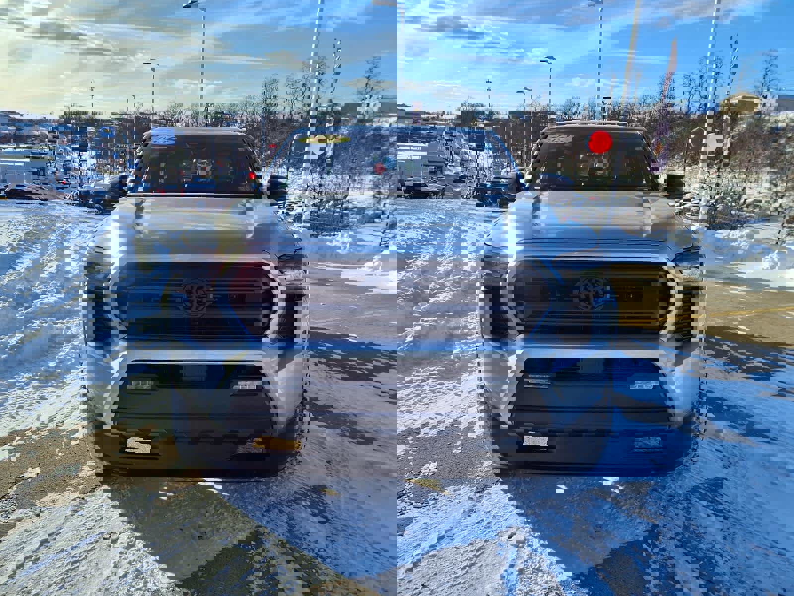 Used 2025 Toyota Tacoma SR5 image 3