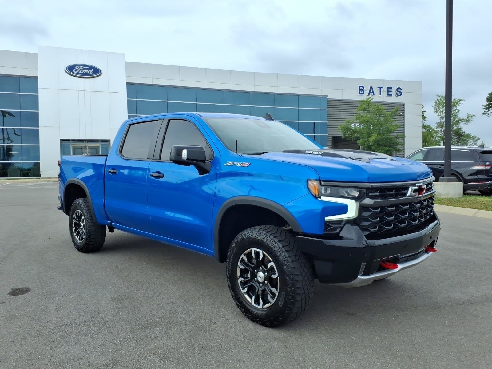Used 2025 Chevrolet Silverado 1500 ZR2 w/ Technology Package AWD/4WD image 1