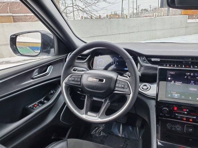 Certified 2023 Jeep Grand Cherokee L Altitude image 8