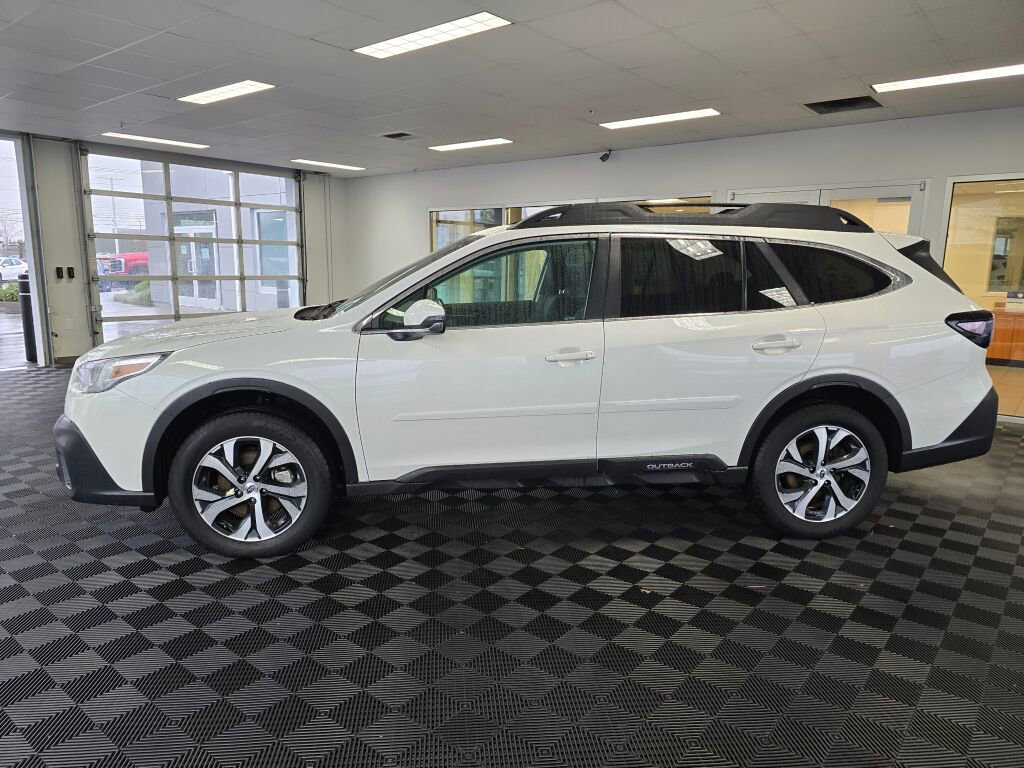 Used 2022 Subaru Outback Limited image 6