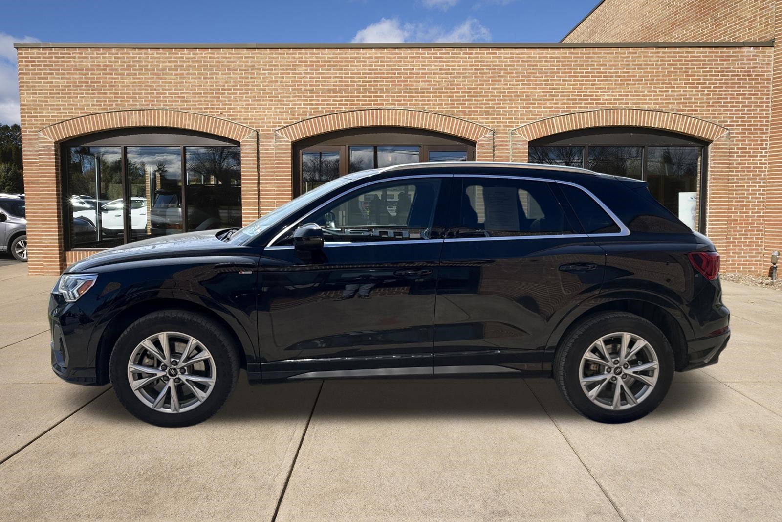 Used 2025 Audi Q3 2.0T Premium image 6