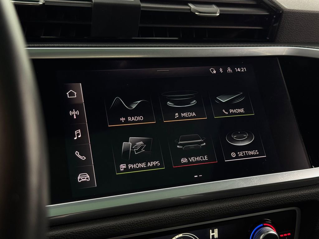 Used 2022 Audi Q3 2.0T Premium w/ Convenience Package image 19