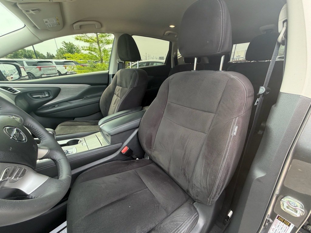 Used 2016 Nissan Murano SV w/ Cargo Package AWD/4WD image 10