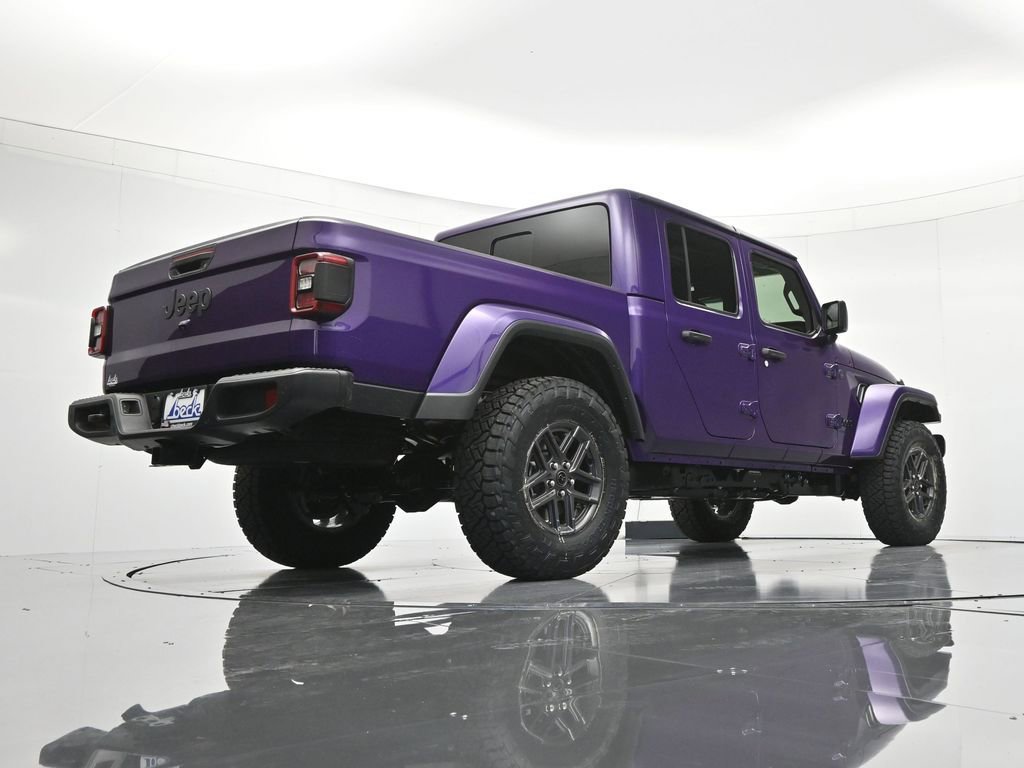 New 2026 Jeep Gladiator Sport AWD/4WD image 40