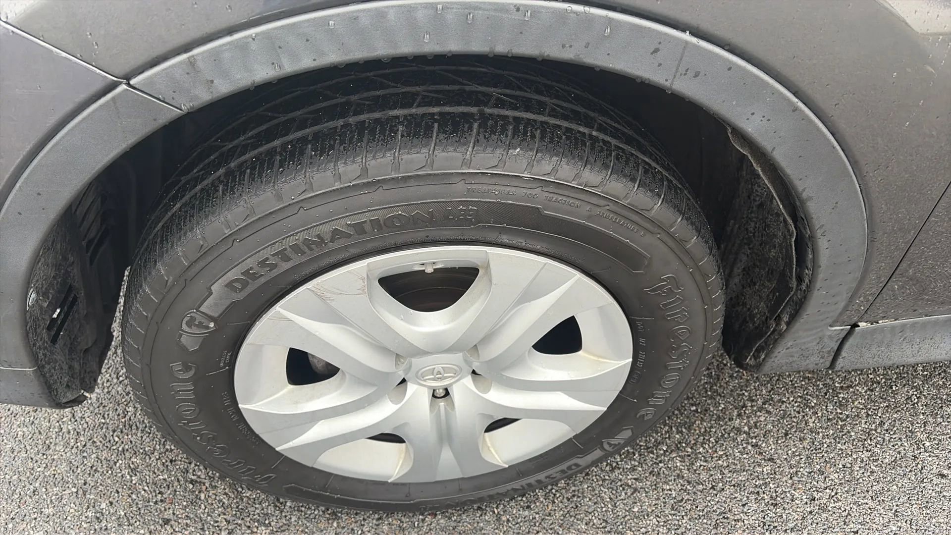 Used 2015 Toyota RAV4 LE image 29