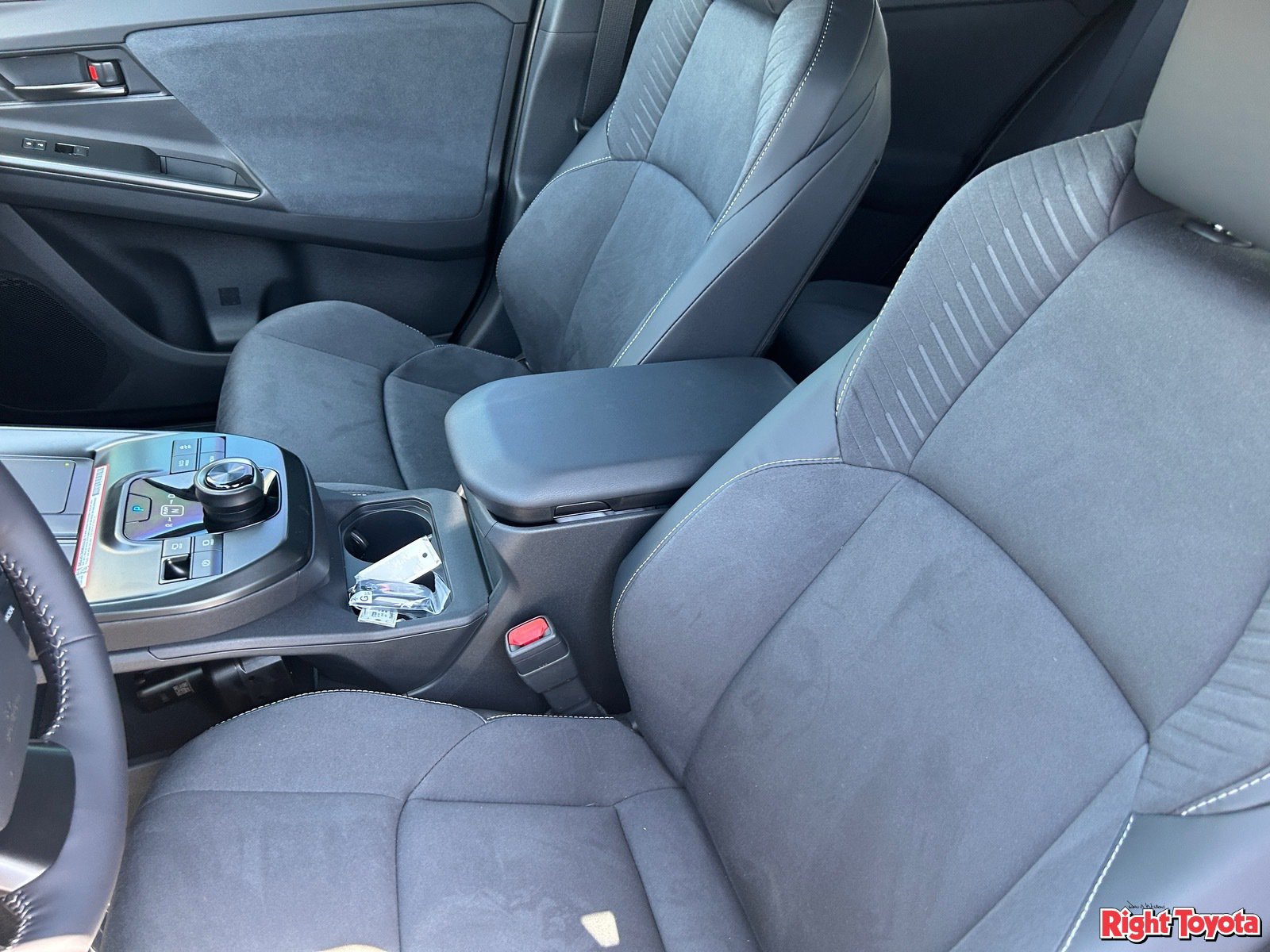 New 2026 Toyota C-HR AWD/4WD image 19
