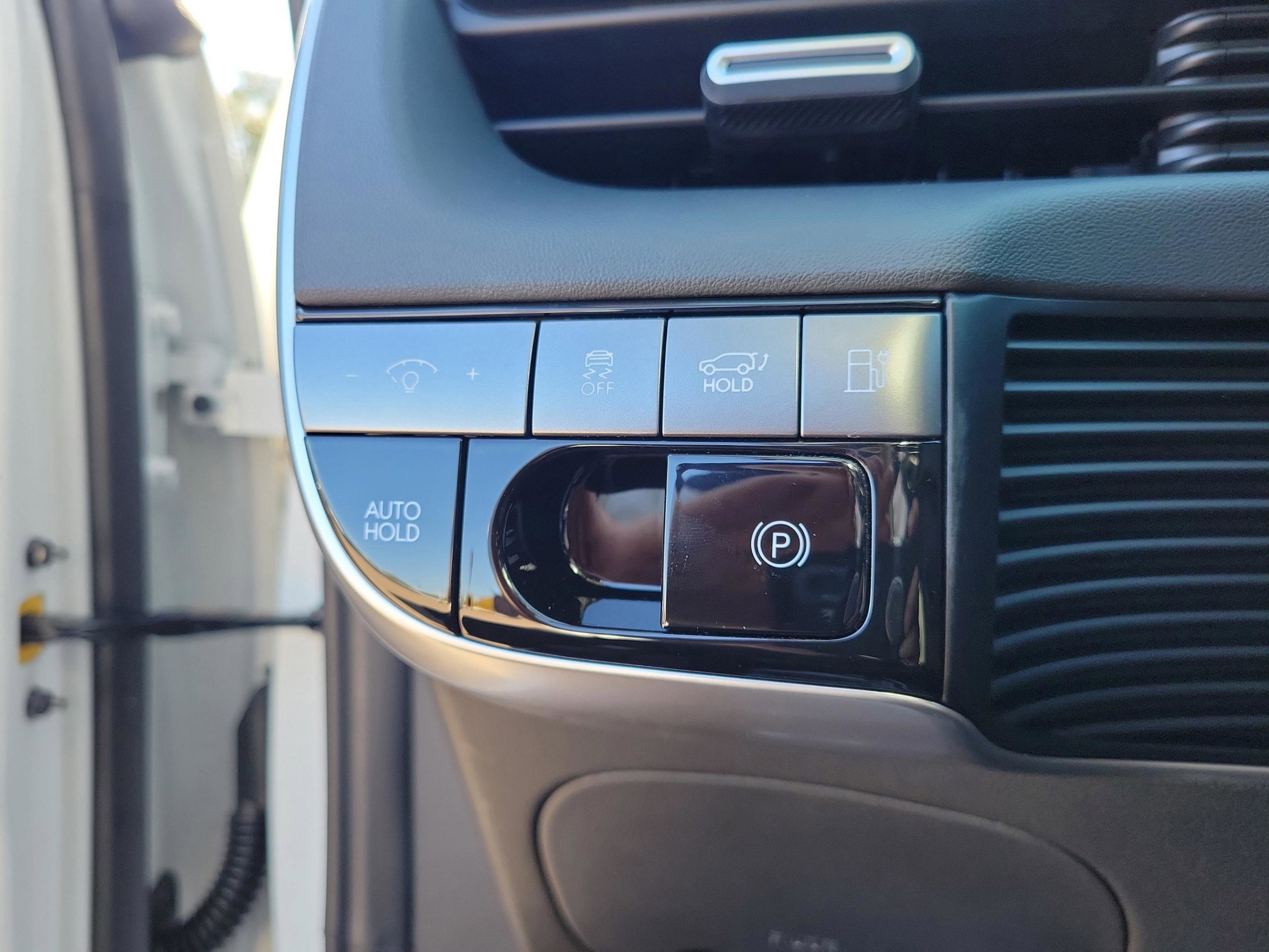 New 2026 Hyundai Ioniq 5 SEL image 24