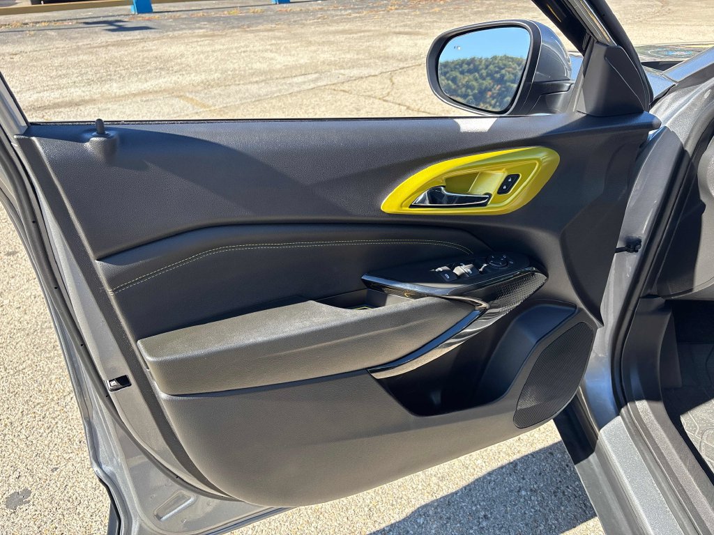 Used 2025 Chevrolet Trax LT w/ Driver Confidence Package FWD image 9