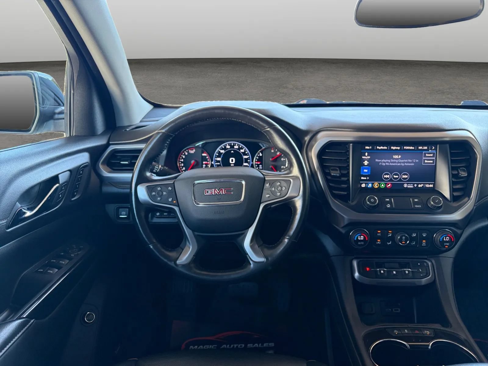 Used 2022 GMC Acadia AT4 w/ Technology Package AWD/4WD image 30
