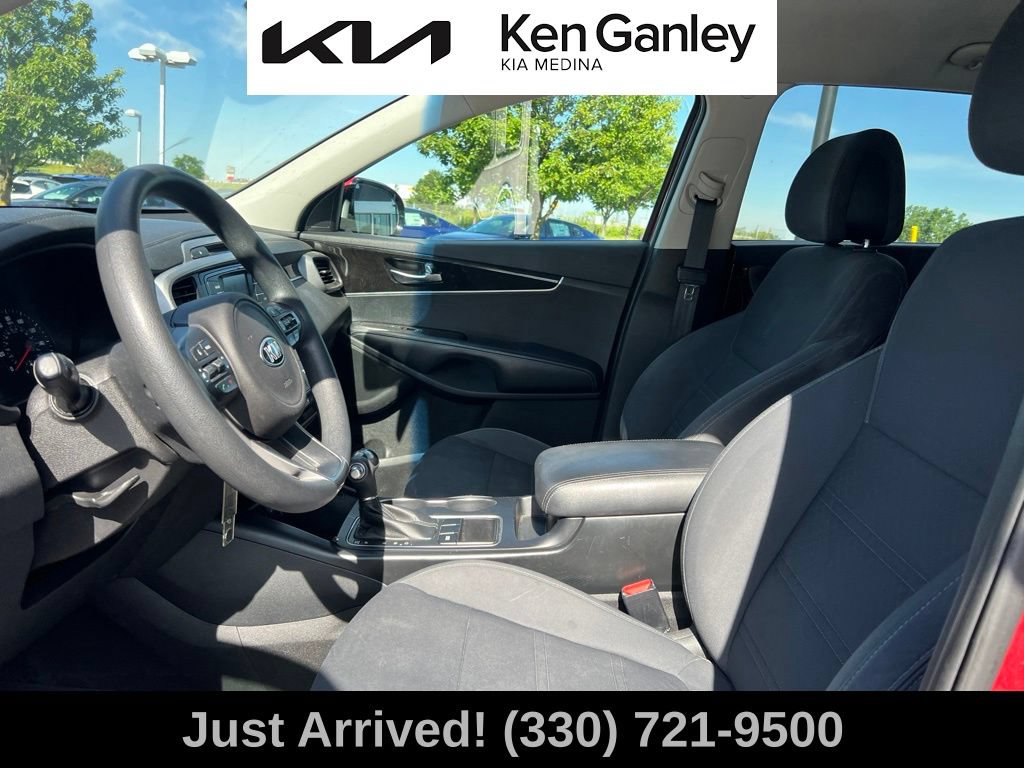 Used 2016 Kia Sorento FWD image 11