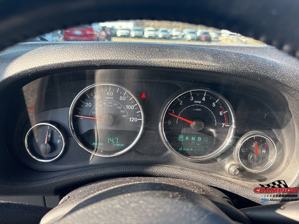 Used 2018 Jeep Wrangler Unlimited Sahara image 17