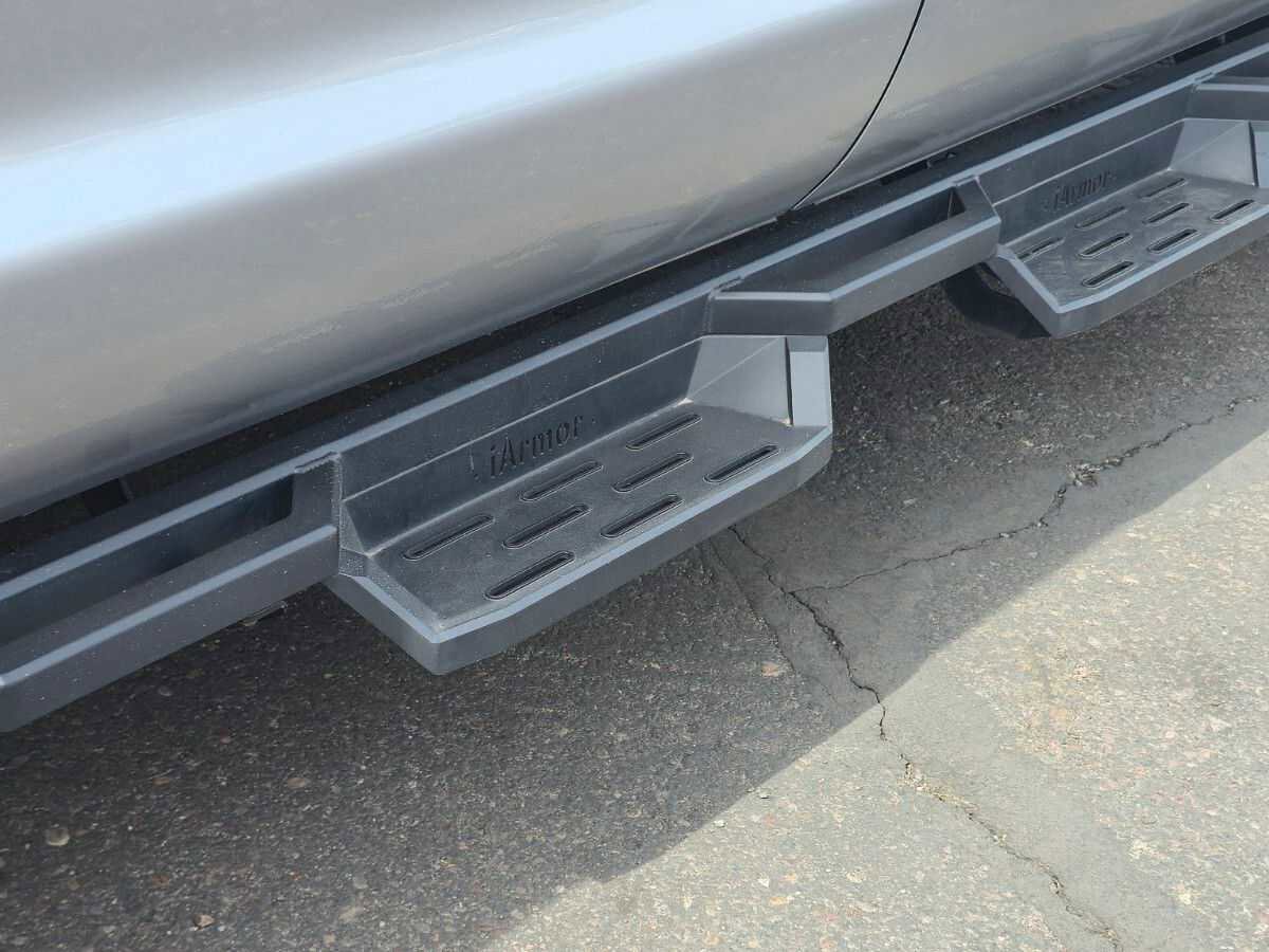 Used 2019 Toyota Tundra SR5 w/ TRD Off Road Package AWD/4WD image 8