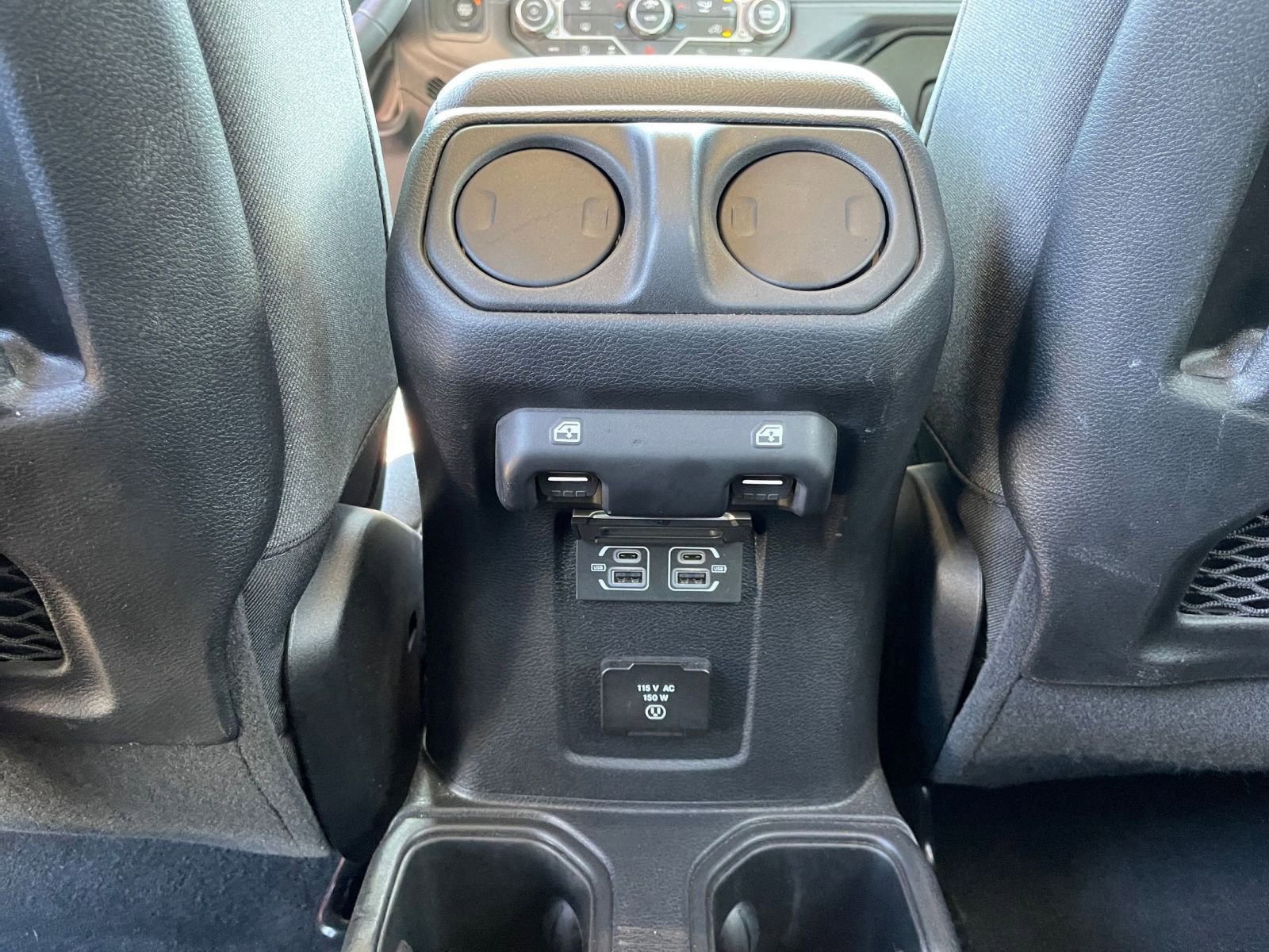 Used 2025 Jeep Wrangler Unlimited Rubicon image 24