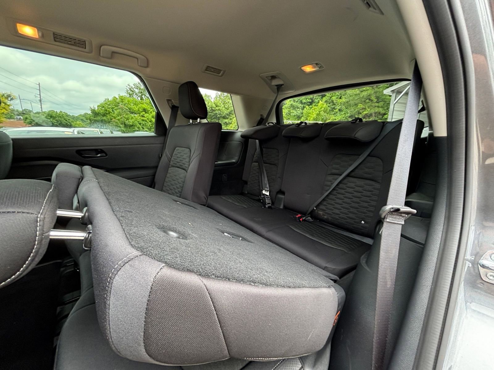 Used 2025 Nissan Pathfinder SV AWD/4WD image 30