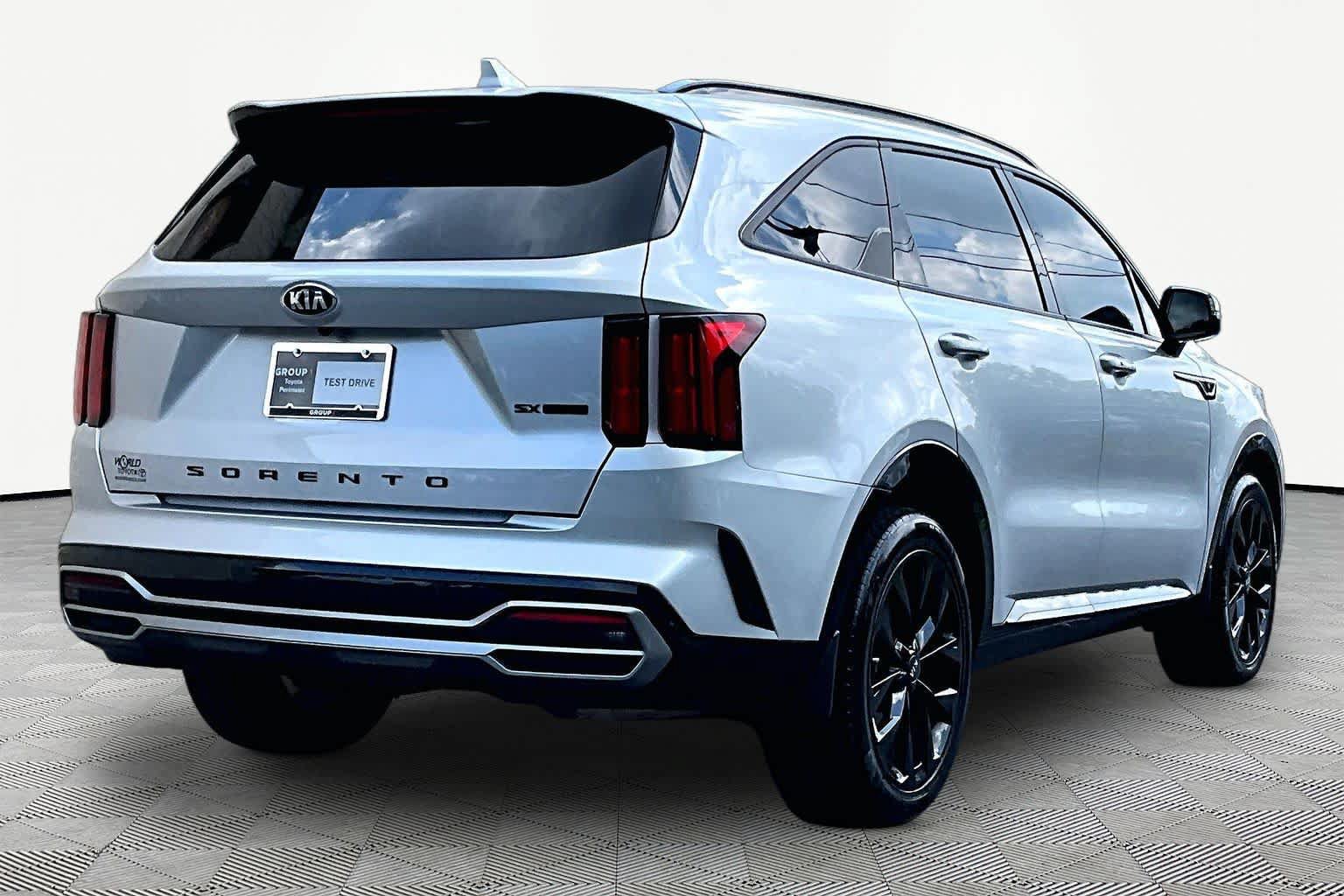 Used 2021 Kia Sorento SX FWD image 13