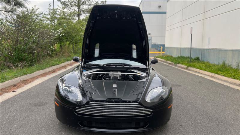Used 2008 Aston Martin V8 Vantage Roadster RWD image 34