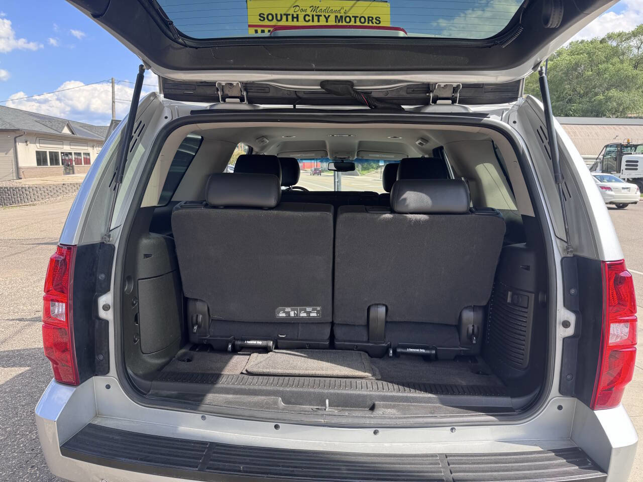 Used 2013 Chevrolet Tahoe LT AWD/4WD image 13