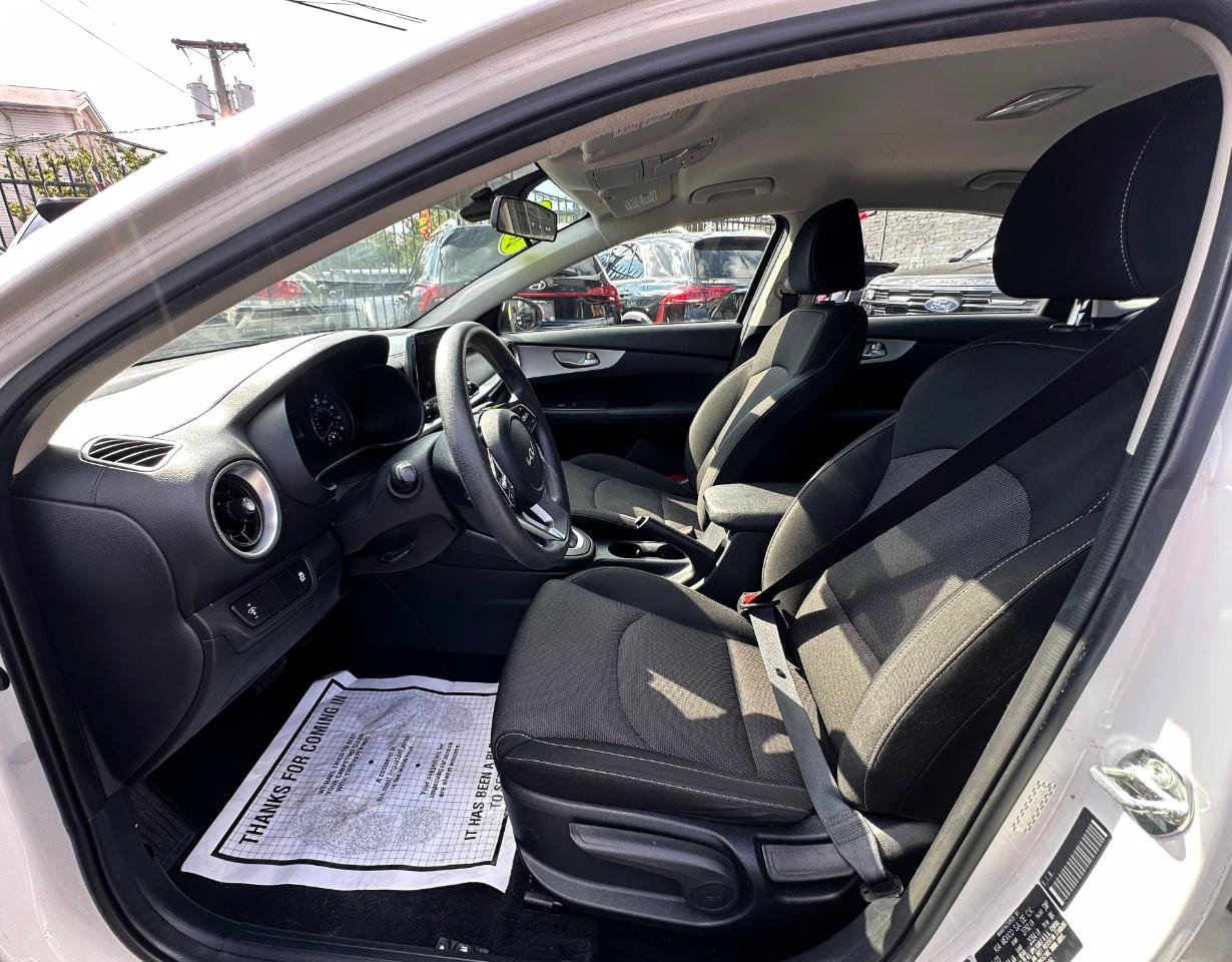 Used 2024 Kia Forte LXS FWD image 19