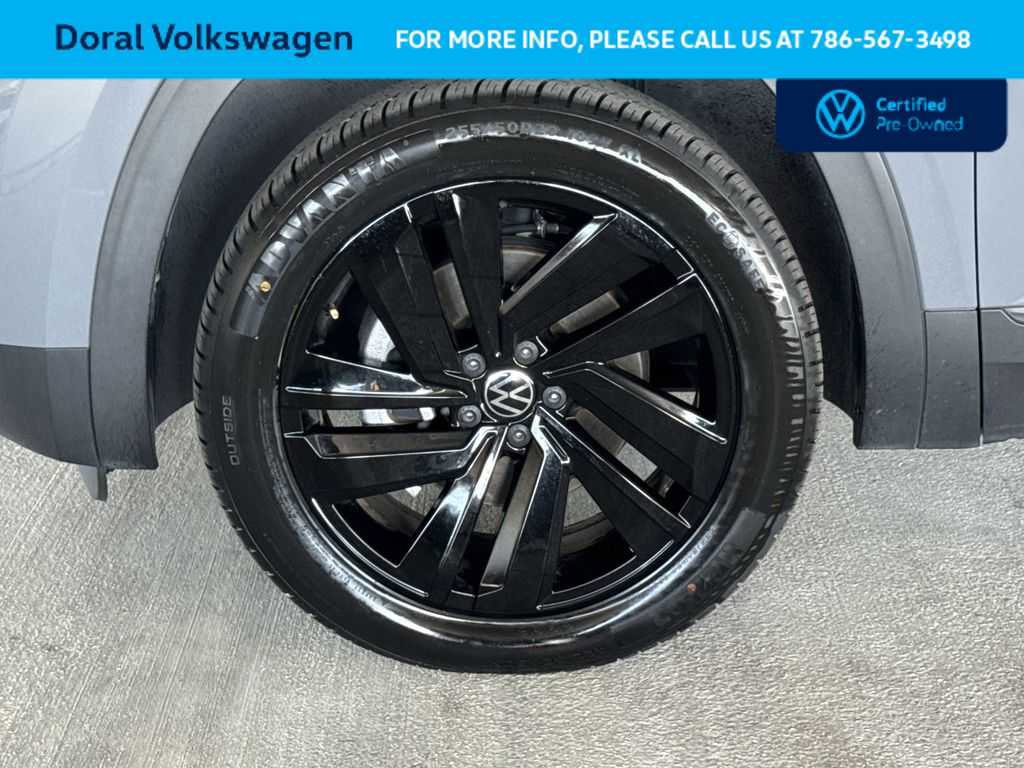 Certified 2023 Volkswagen Atlas Cross Sport SE w/ Black Wheel Package FWD image 11