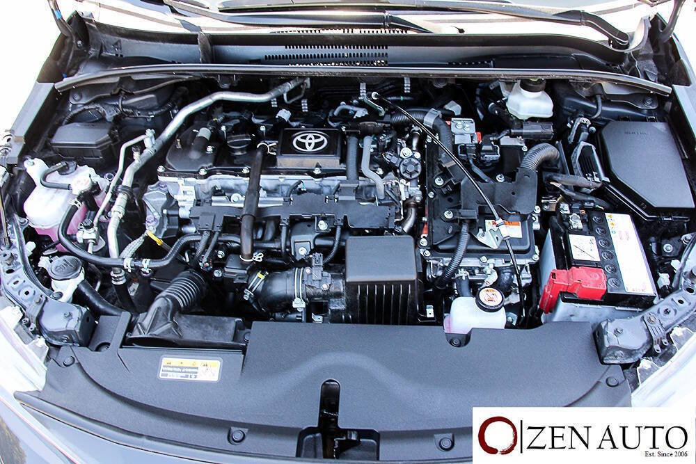 Used 2026 Toyota Corolla LE w/ LE Premium Package FWD image 26