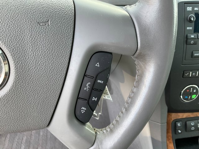 Used 2011 Buick Enclave CXL image 13