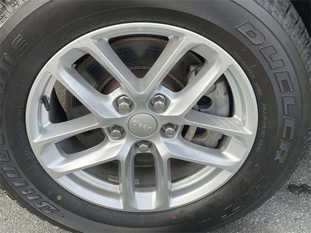 Used 2022 Jeep Grand Cherokee L Laredo w/ Luxury Tech Group I image 9