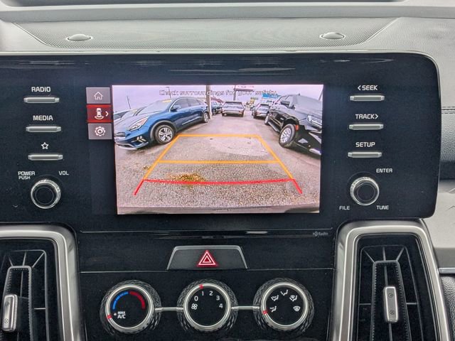 Used 2023 Kia Sorento LX image 29