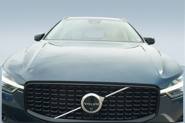 Used 2024 Volvo XC60 B5 Plus w/ Protection Package Premier image 74