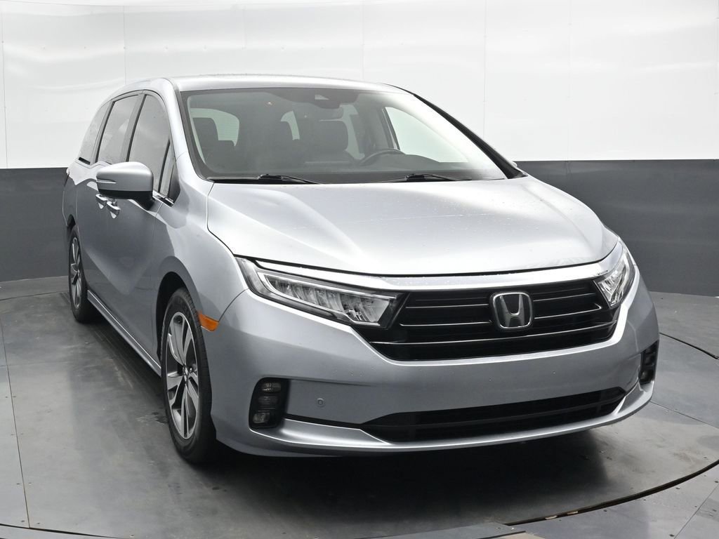 Used 2024 Honda Odyssey Touring image 4
