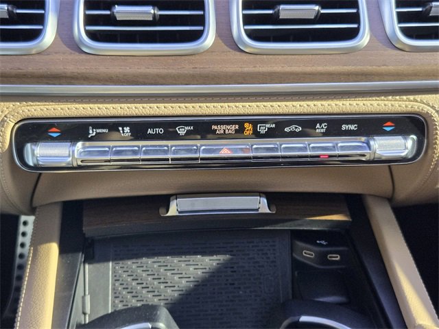 Used 2024 Mercedes-Benz GLS 580 4MATIC image 29