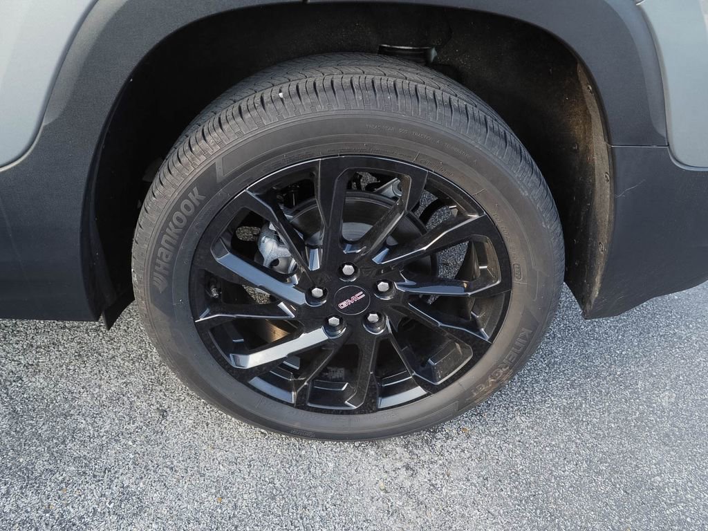 Used 2023 GMC Terrain SLT w/ Infotainment Package II AWD/4WD image 7