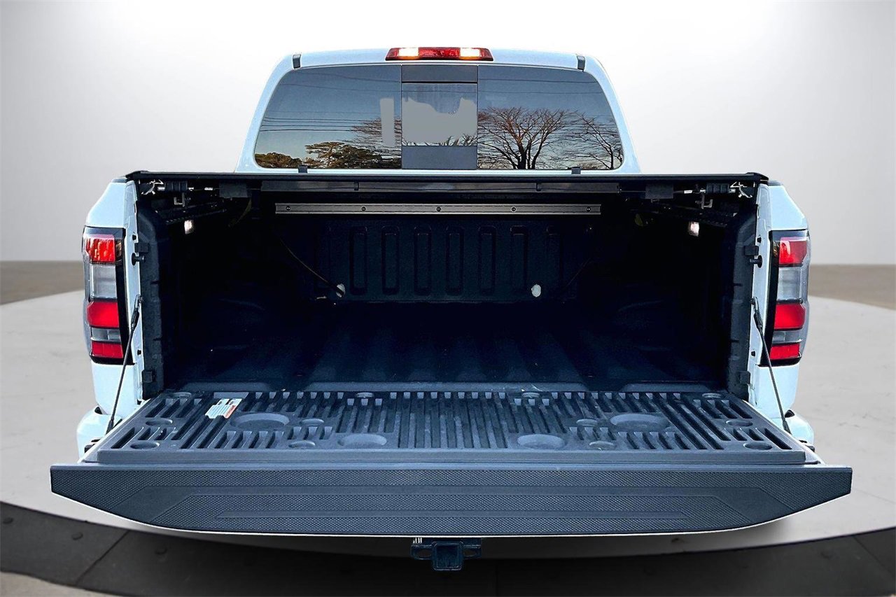 Used 2024 Nissan Frontier SL w/ Technology Package image 24