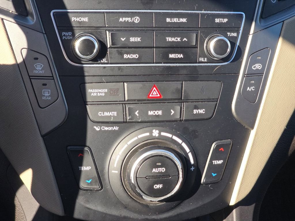 Used 2017 Hyundai Santa Fe Sport image 29