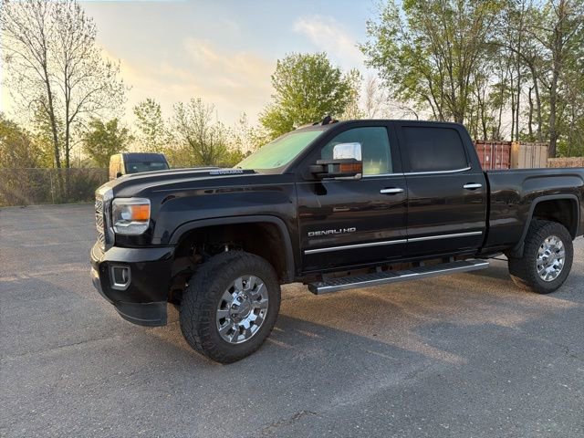 Used 2019 GMC Sierra 2500 Denali w/ Duramax Plus Package image 9
