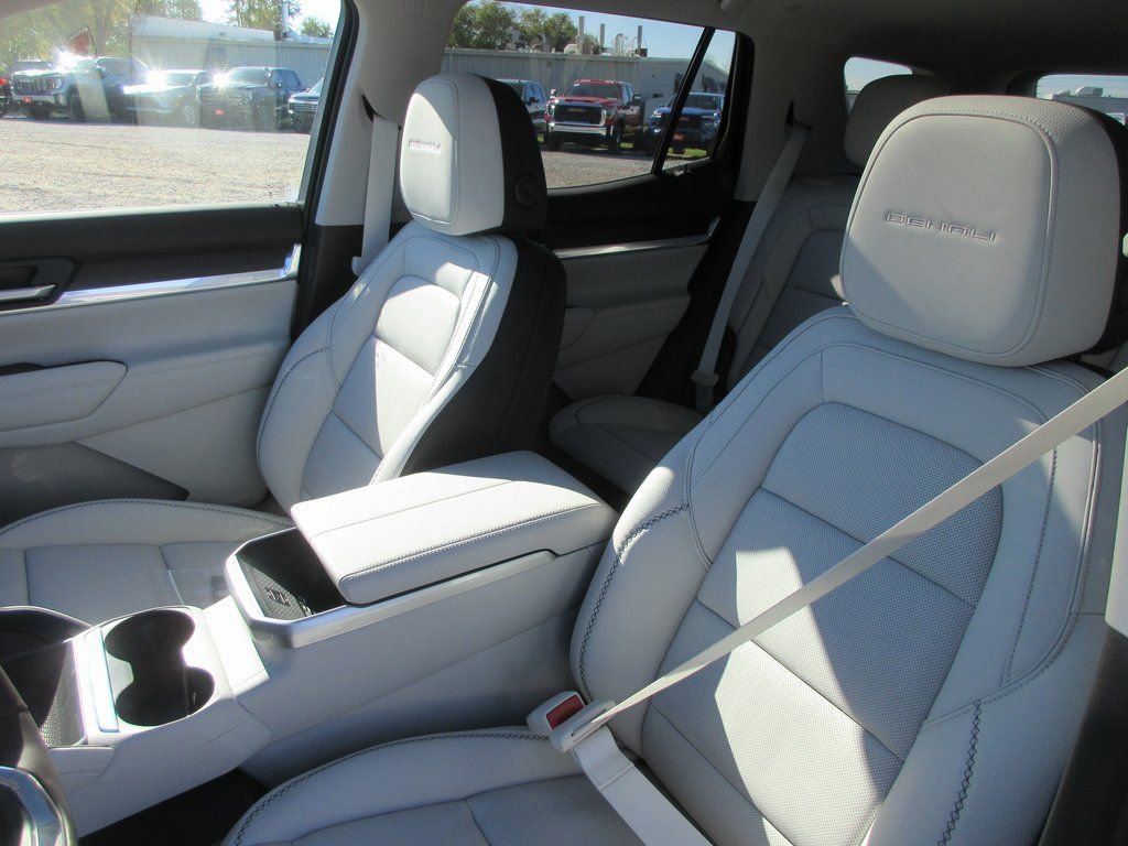 New 2026 GMC Terrain Denali image 12