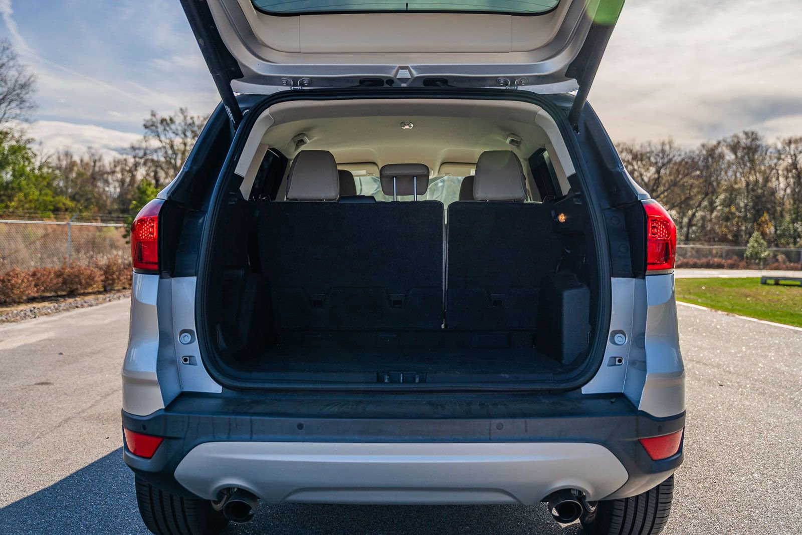 Used 2019 Ford Escape SEL image 15