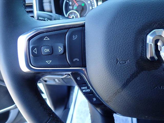 Used 2025 RAM 1500 Laramie AWD/4WD image 12