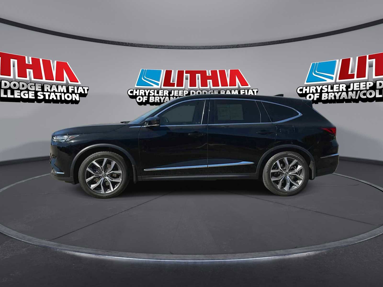 Used 2023 Acura MDX FWD w/ Technology Package image 5