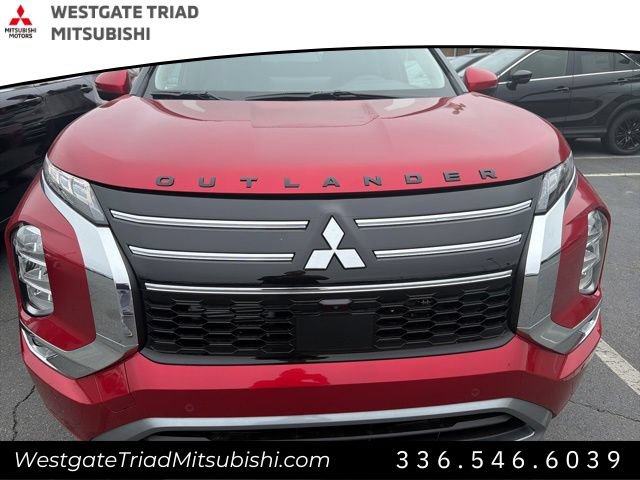 New 2026 Mitsubishi Outlander SEL FWD image 2