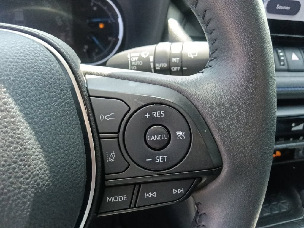 Used 2023 Toyota RAV4 XSE w/ XSE Grade Weather Package AWD/4WD image 19