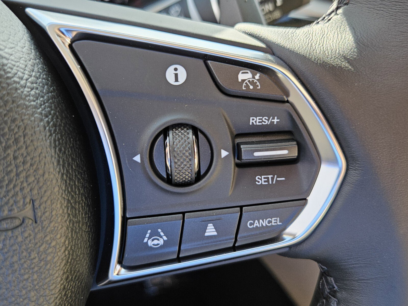 New 2025 Acura MDX FWD w/ Technology Package image 31