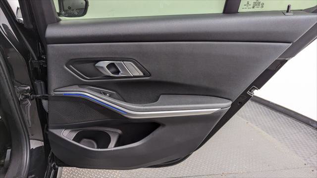 Used 2021 BMW 330i Sedan image 19