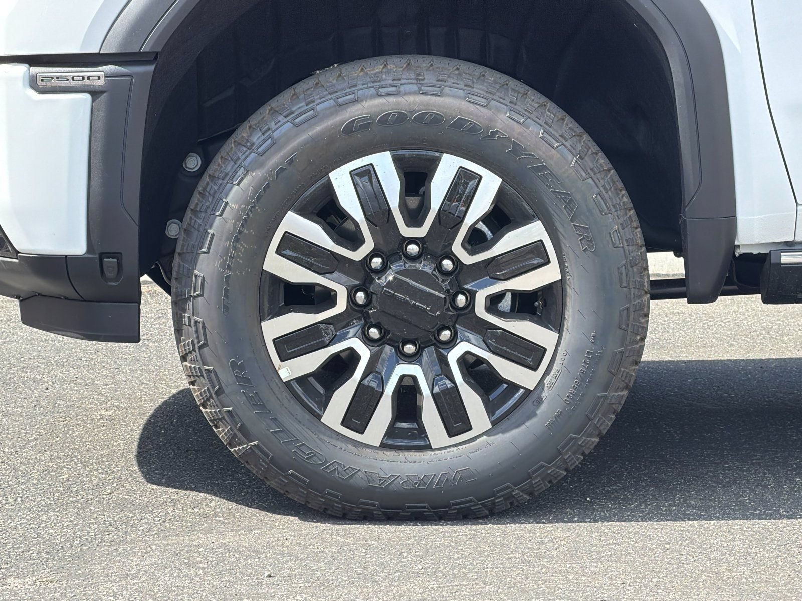 New 2026 GMC Sierra 2500 Denali Ultimate AWD/4WD image 23