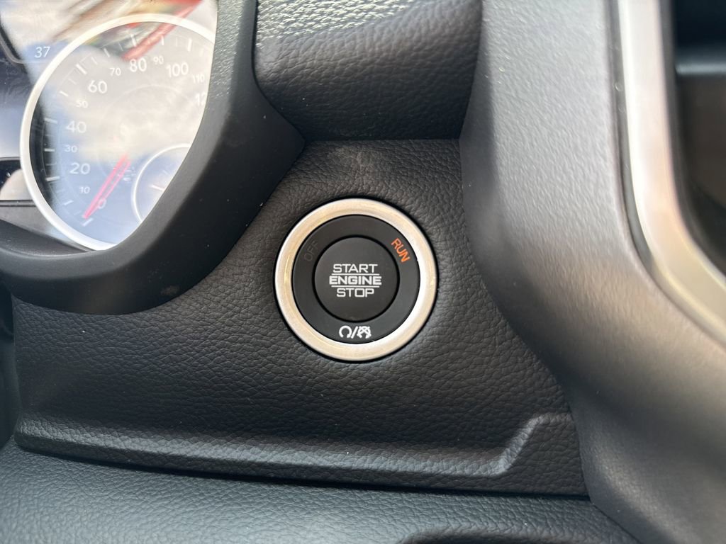 New 2026 RAM 1500 4x4 Crew Cab image 17